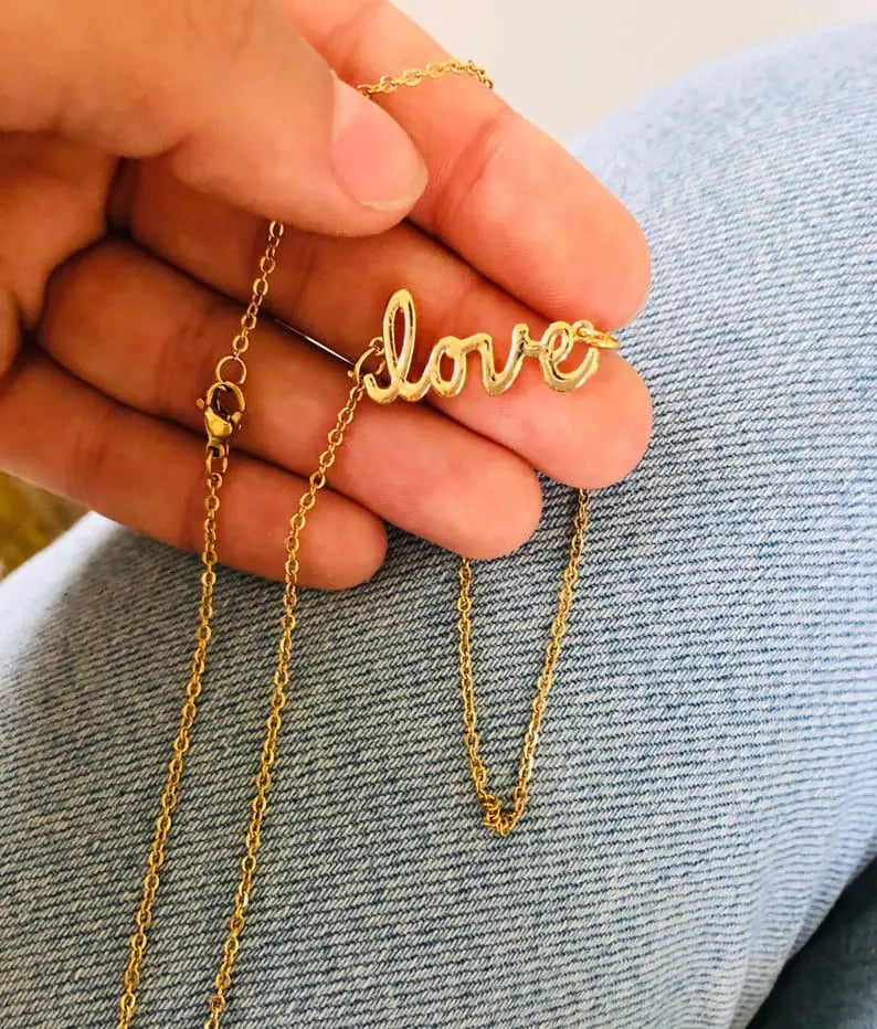 Romantic Love Necklace – Elegant Gold Plated Jewellery for Girls - DZOIR
