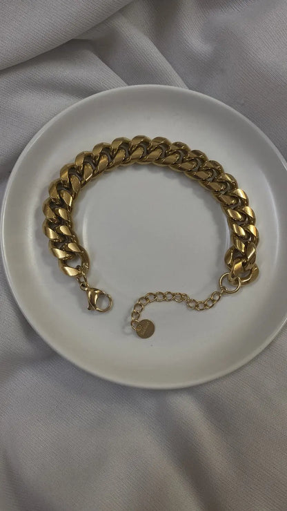 Gold-Plated Cuban Link Chain Bracelet - BELARIC