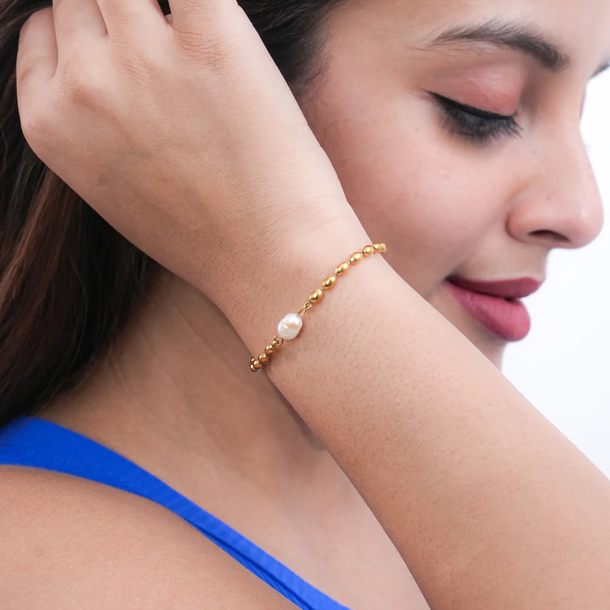 Pearl Charm Gold-Plated Bead Bracelet – Elegant & Chic Style - DZOIR