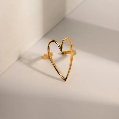 Minimalist Gold Heart Ring - BELARIC