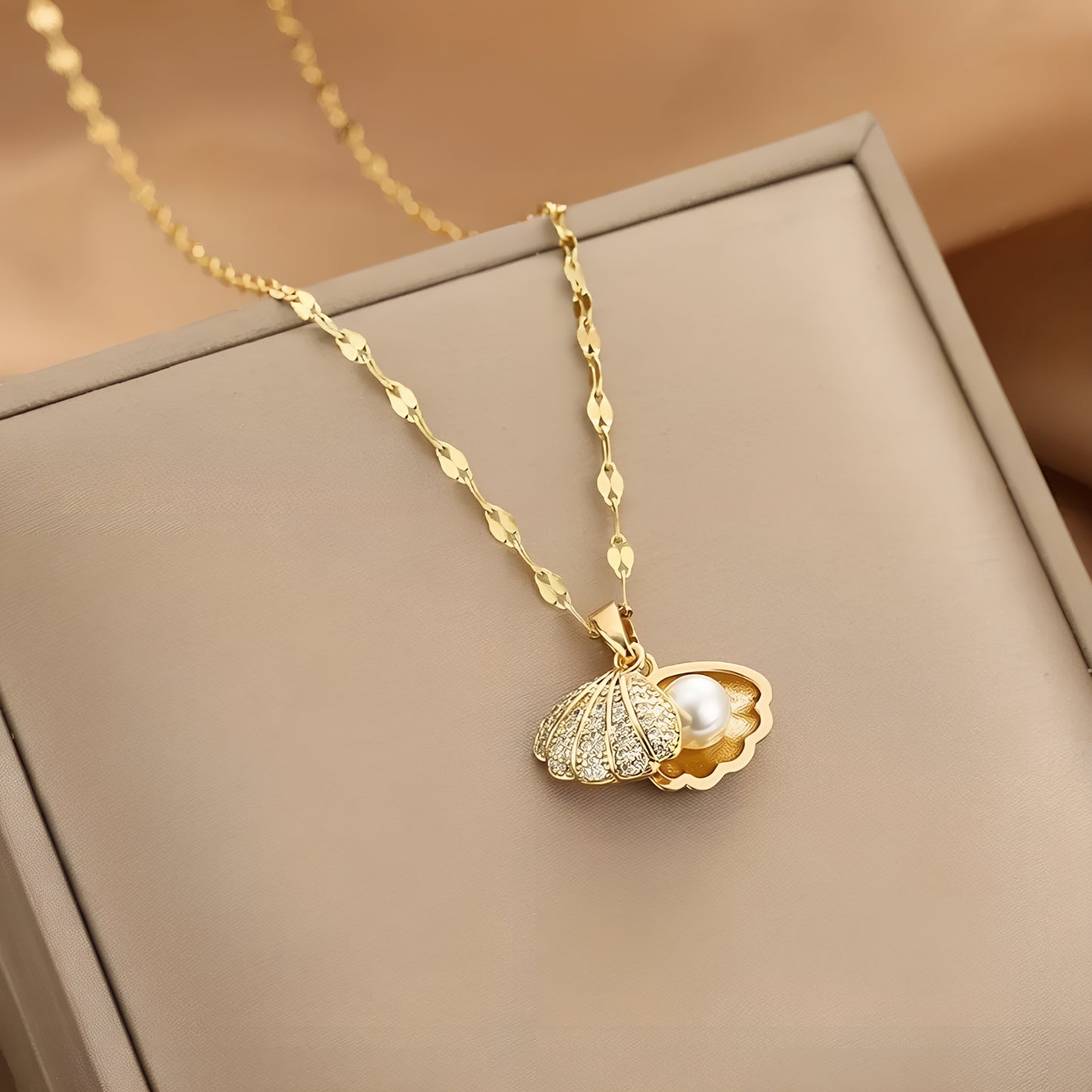 Gold Shell Pearl Necklace